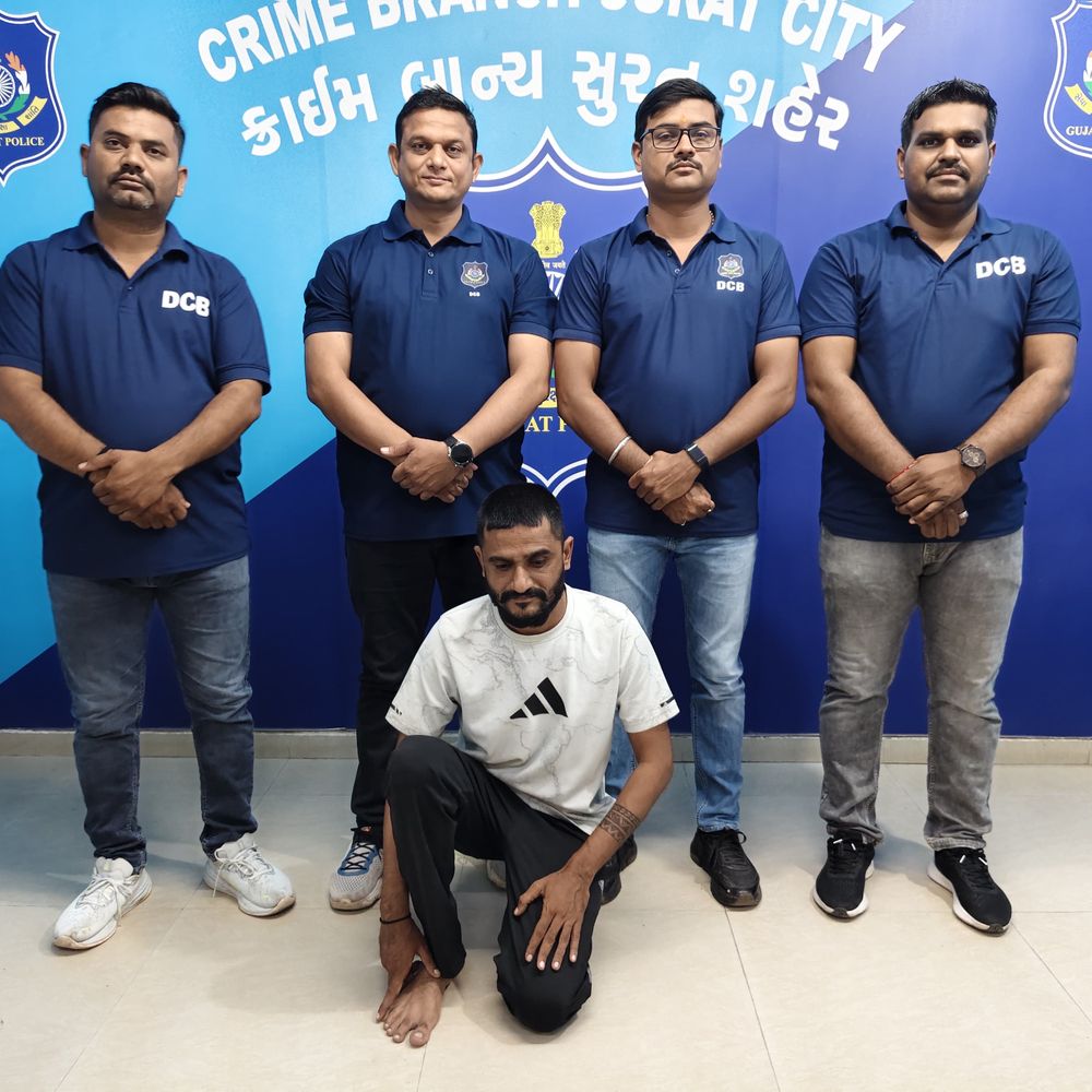 ખૂનના કેસમાં આજીવન કેદ, જામીન પર છૂટી ફરી ગુનો કર્યો:સાક્ષીને છરી બતાવી જાતિ વિષયક ગાળો ભાંડનાર હિંમત ઉર્ફે ખત્રી જેલહવાલે, ભાવનગરનો વોન્ટેડ કામરેજમાં મજૂરી કરતા પકડાયો