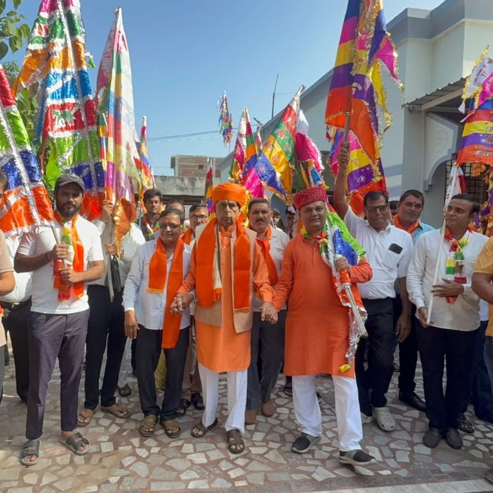 મોટી ઇસરોલ-રાજપુર સહિત તાલુકાના રામદેવ મંદિરોમાં નેજા ઉત્સવ ઉજવાયો:ભાદરવી નોમના પાવન અવસરે ભક્તોએ જય બાબા રી ના જયનાદ સાથે નેજા ચડાવ્યા
