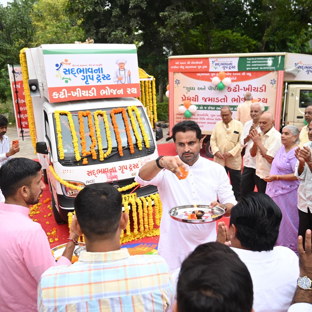 મહેસાણામાં સદભાવના ગ્રુપનો ચોથો ભોજન રથ શરૂ