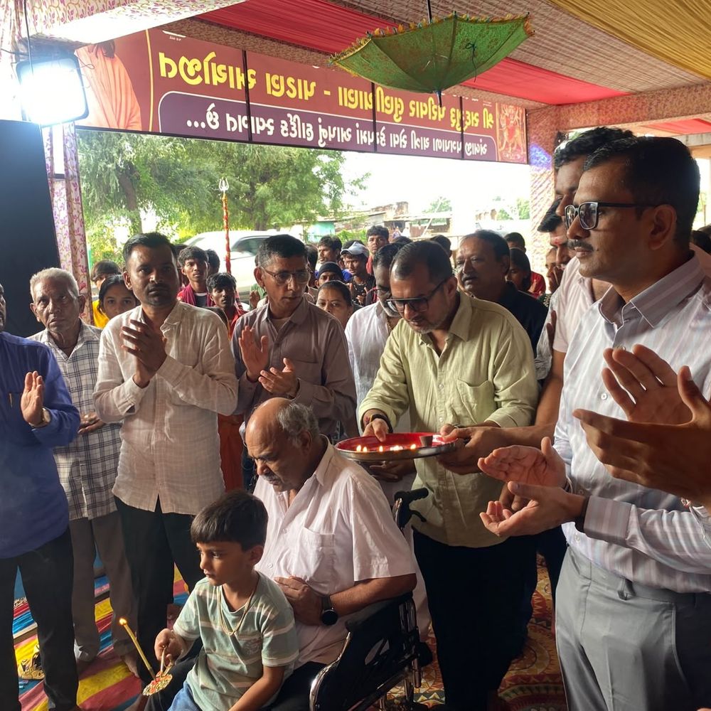 પાટણમાં અંબાજી પદયાત્રીઓ માટે ચોથા સેવા કેમ્પનું ઉદ્ઘાટન:કનકેશ્વરી દેવીજીની પ્રેરણાથી સદગુરુ પરિવારે કર્યો આયોજન; પોલીસ વડા નાયીએ ખુલ્લો મુક્યો