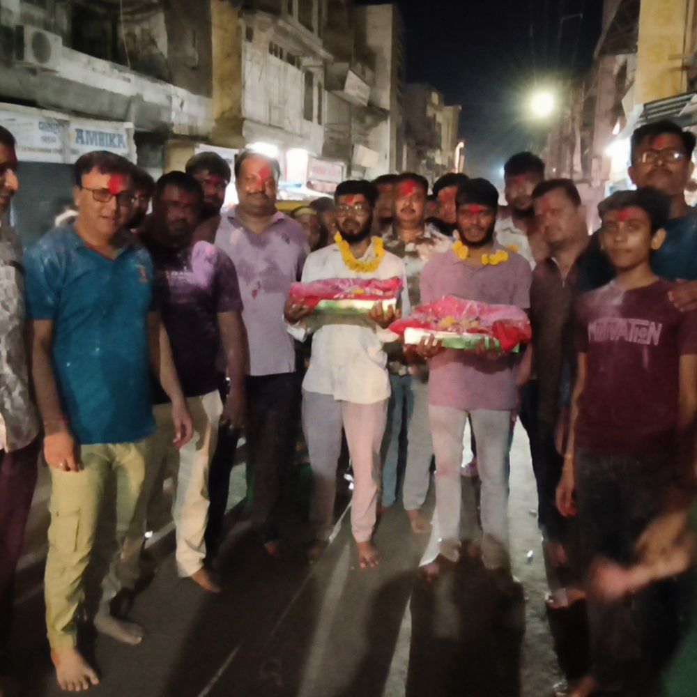 નારસંગા વીર દાદા સંઘની ધજાનું પૂજન:પાટણથી અંબાજી માટે આજે બપોરે ભવ્ય રીતે સંઘ પ્રસ્થાન કરશે
