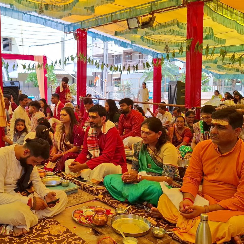 પાટણમાં આદિદેવ શ્રી ગોગા મહારાજ મંદિરનો પ્રાણ પ્રતિષ્ઠા મહોત્સવ યોજાયો:શૈલજા બંગલોઝ ખાતે શોભાયાત્રા અને શિવ કથાનું આયોજન કરાયું