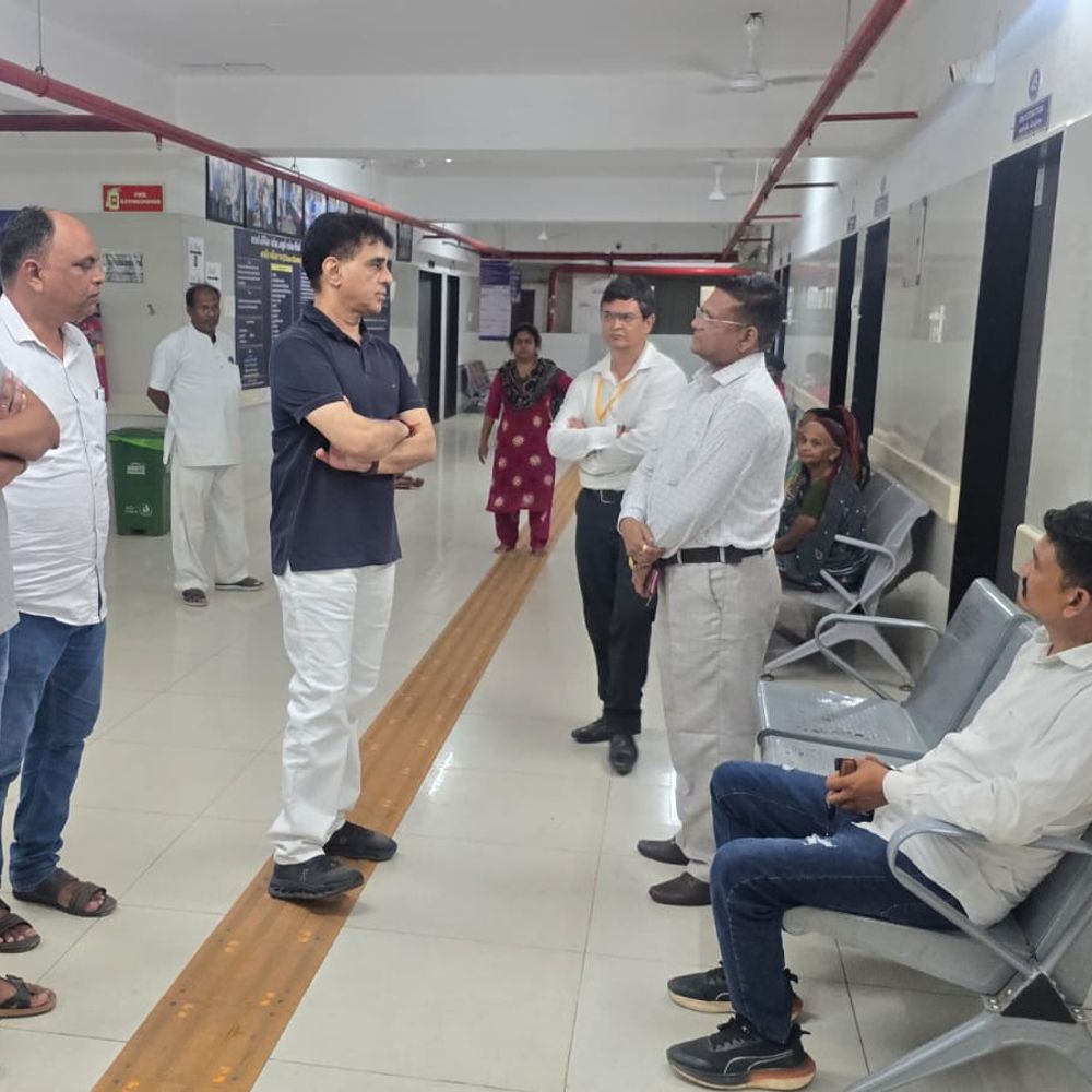 આરોગ્ય મંત્રી પ્રફુલ પાનશેરીયાએ ગરૂડેશ્વર હોસ્પિટલની આકસ્મિક મુલાકાત લીધી:દર્દીઓની સુવિધા માટે નવા ભવન અને ડાયાલિસિસ સેવા શરૂ કરવા નિર્દેશ આપ્યા
