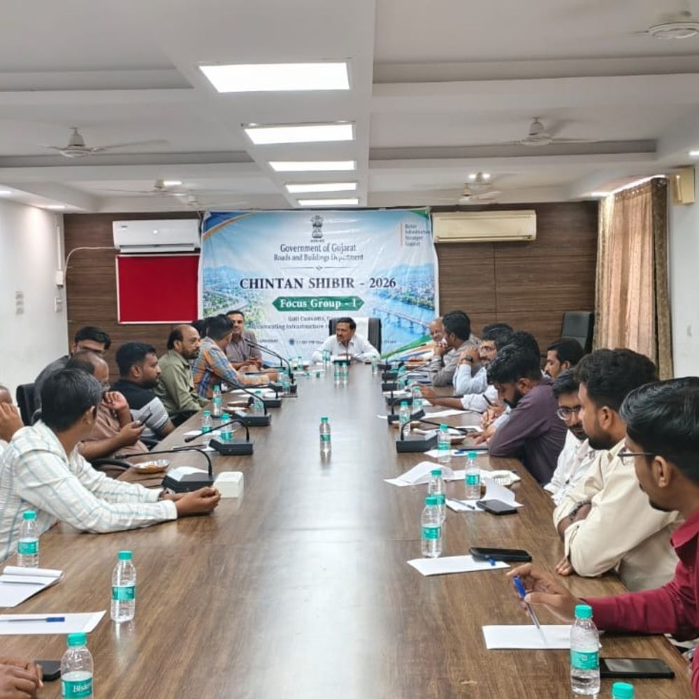 પાટણ માર્ગ અને મકાન વિભાગે કાર્યક્ષમતા વધારવા ચિંતન શિબિર કરી:‘માનવ મૂડી અને સંસ્થાકીય શ્રેષ્ઠતા’ વિષય પર અધિકારીઓ-કર્મચારીઓ વચ્ચે ગહન મંથન