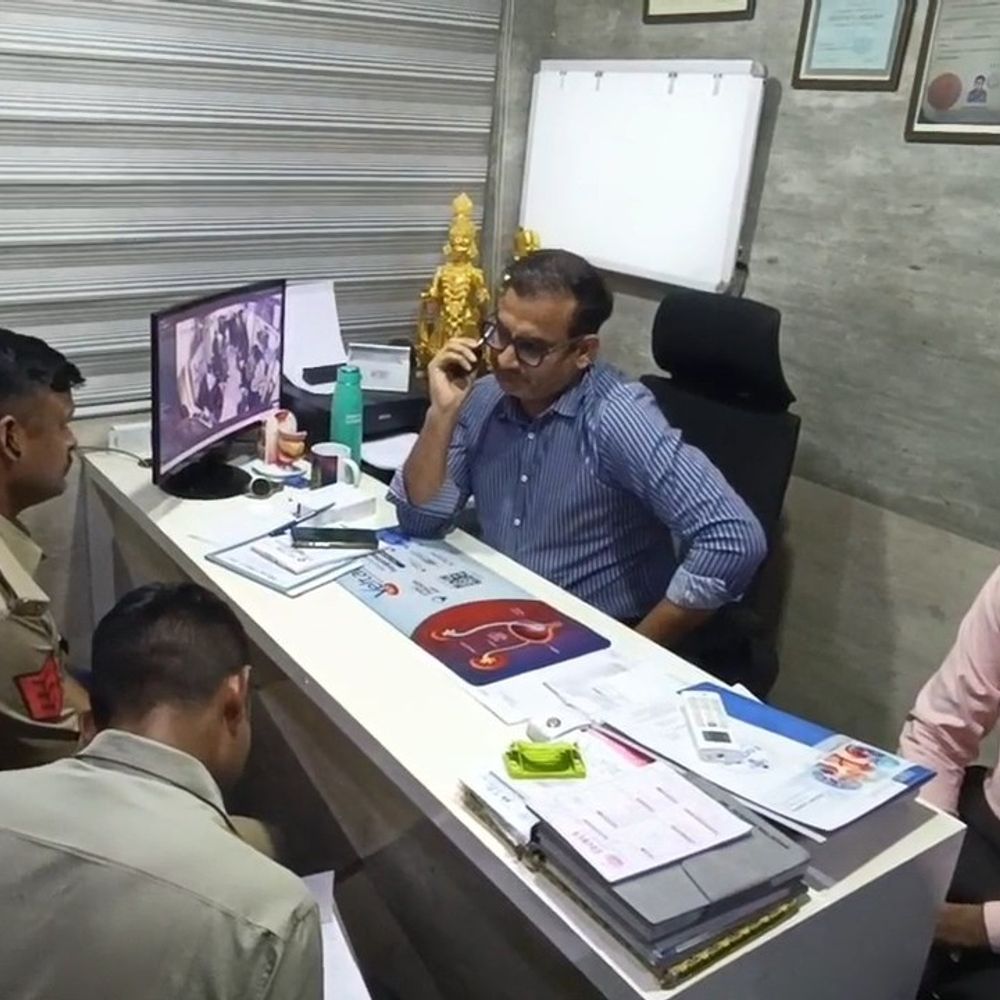 બોટાદની ખાનગી હોસ્પિટલમાં મહિલાનું મોત, પરિવારનો બેદરકારીનો આક્ષેપ:ડોક્ટરે આક્ષેપો વખોડયા, મૃતદેહ પોસ્ટમોર્ટમ માટે ખસેડાયો