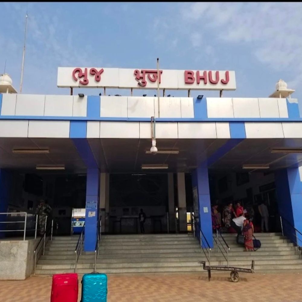 ભુજ-બરૌની અમૃત ભારત એક્સપ્રેસને લીલી ઝંડી મળી:ગુજરાત સહિત ચાર રાજ્યોને જોડતી નવી ત્રિ-સાપ્તાહિક ટ્રેન સેવા શરૂ થશે