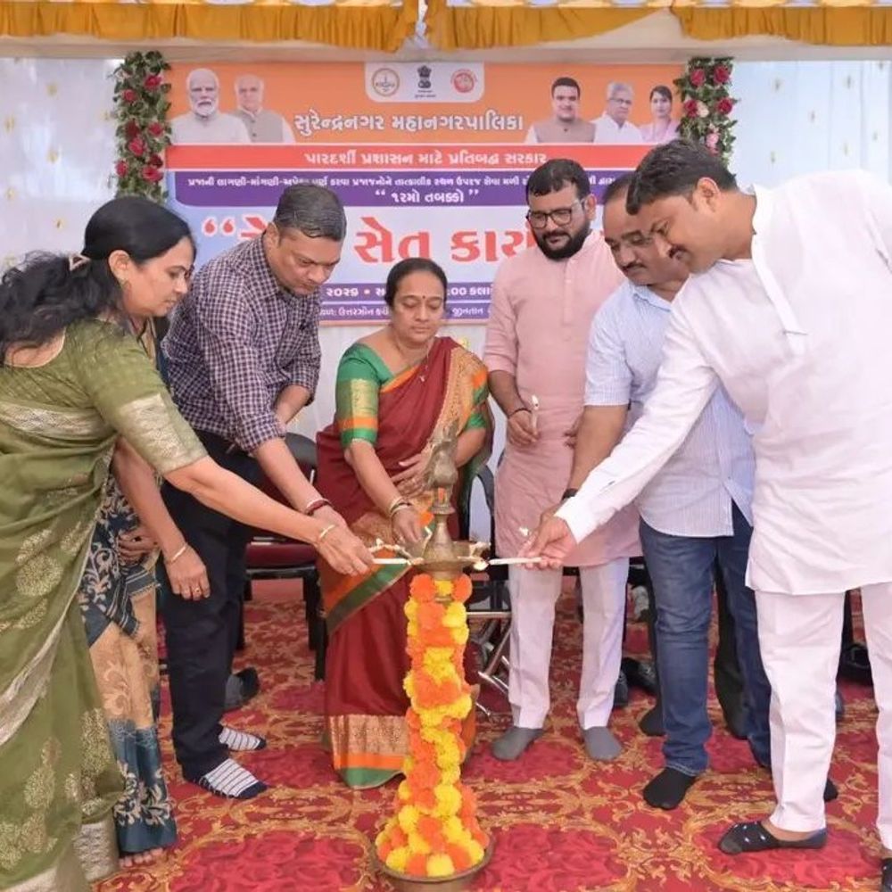 સુરેન્દ્રનગર મનપાએ ઉત્તર ઝોન કચેરીમાં સેવા સેતુ કાર્યક્રમ યોજ્યો:નાગરિકોને વિવિધ સરકારી સેવાઓ અને યોજનાઓના લાભ એક જ સ્થળેથી મળ્યા