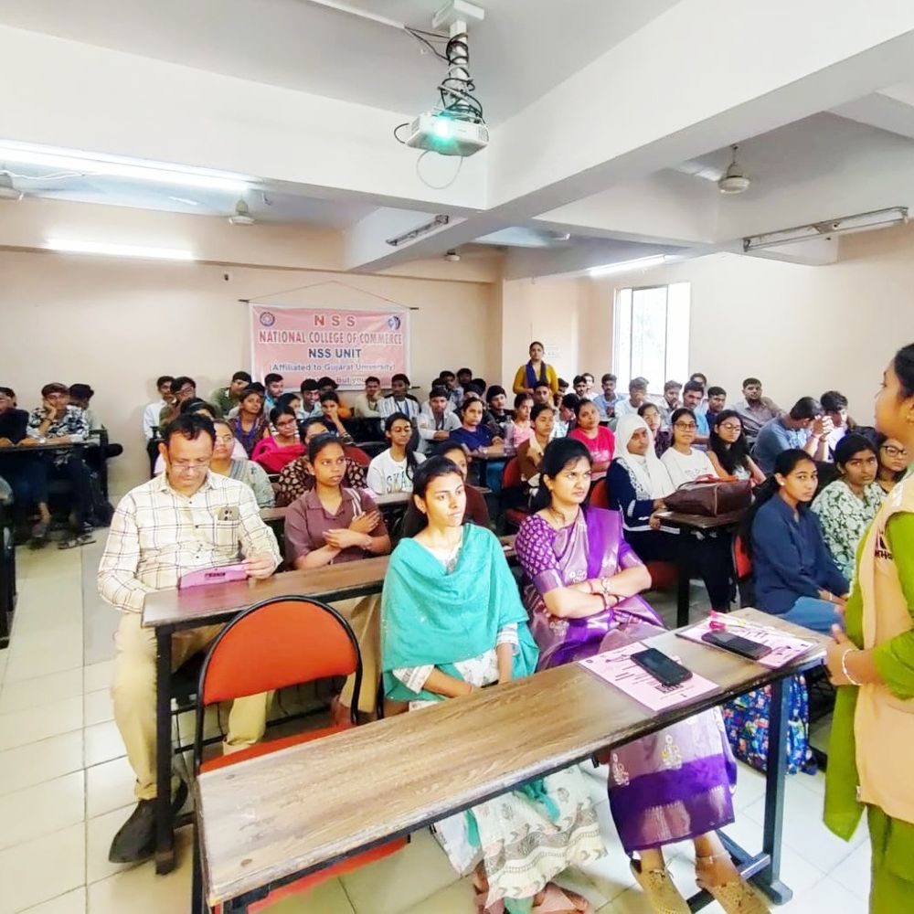 નેશનલ કોલેજ ઑફ કોમર્સના NSS યુનિટ દ્વારા '181 અભયમ' સેમિનાર:કટોકટીના સમયે 181 હેલ્પલાઇનની કામગીરી અને રેસ્ક્યુ ટીમ વિશે સમજ અપાઈ
