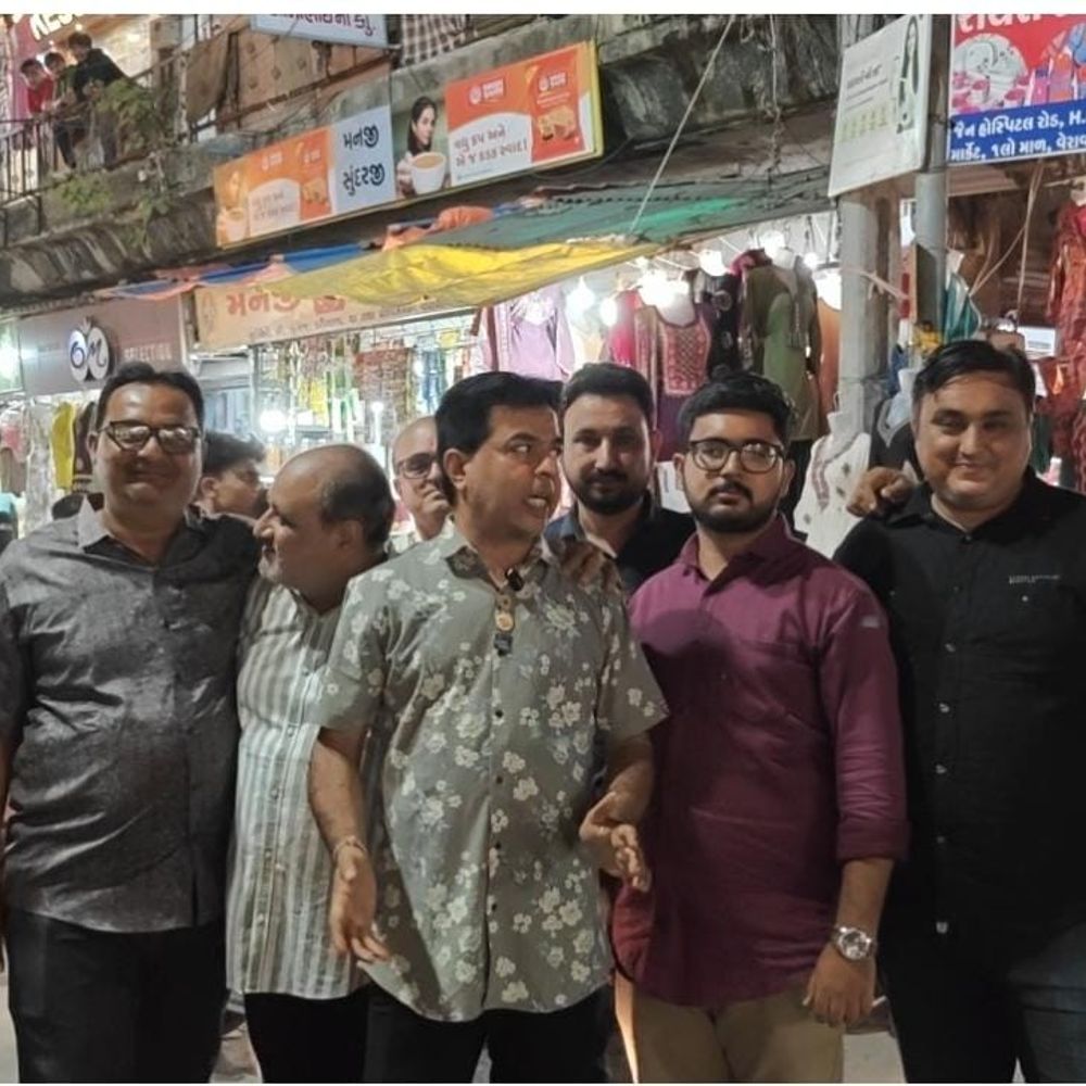 વેપારીઓ 2 ઓક્ટોબરે મનાવશે 'નો UPI ડે':UPI ગેજેટ પર કાળું કપડું બાંધી પ્રતિકાત્મક વિરોધ કરશે