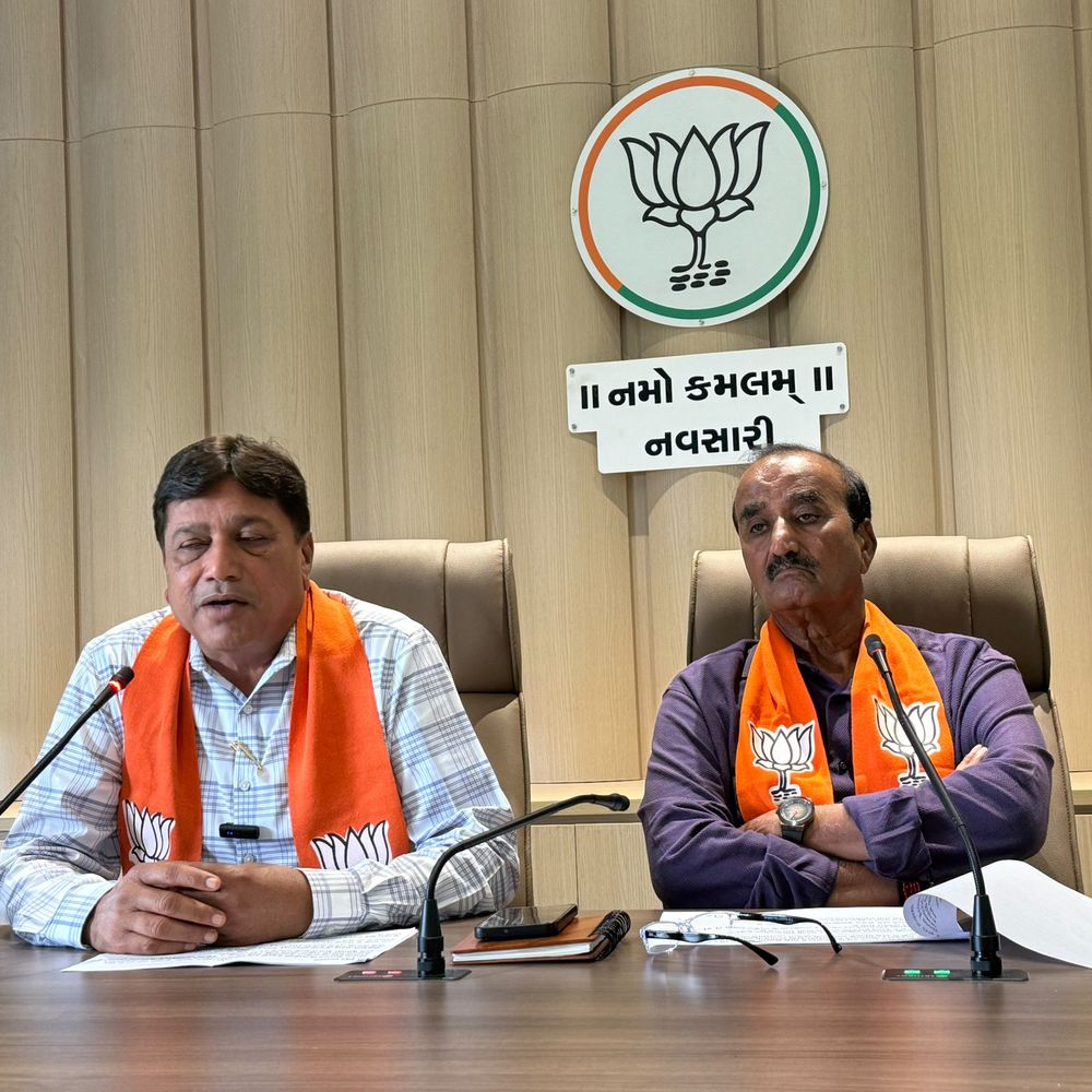 નવસારી ભાજપે કોંગ્રેસના SIR મુદ્દેના આક્ષેપોને પાયાવિહોણા ગણાવ્યા:પ્રેસ કોન્ફરન્સમાં ચૂંટણી પ્રક્રિયા પર ઉઠાવાયેલા સવાલોને નકાર્યા