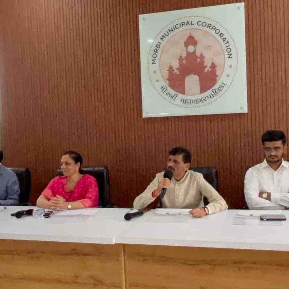 મોરબીમાં આવાસ યોજનાના લાભાર્થીઓને માર્ગદર્શન અપાયું:પોતાની માલિકીની જમીન પર મકાન બનાવવા ઇચ્છતા પરિવારોને યોજનાની માહિતી અપાઈ