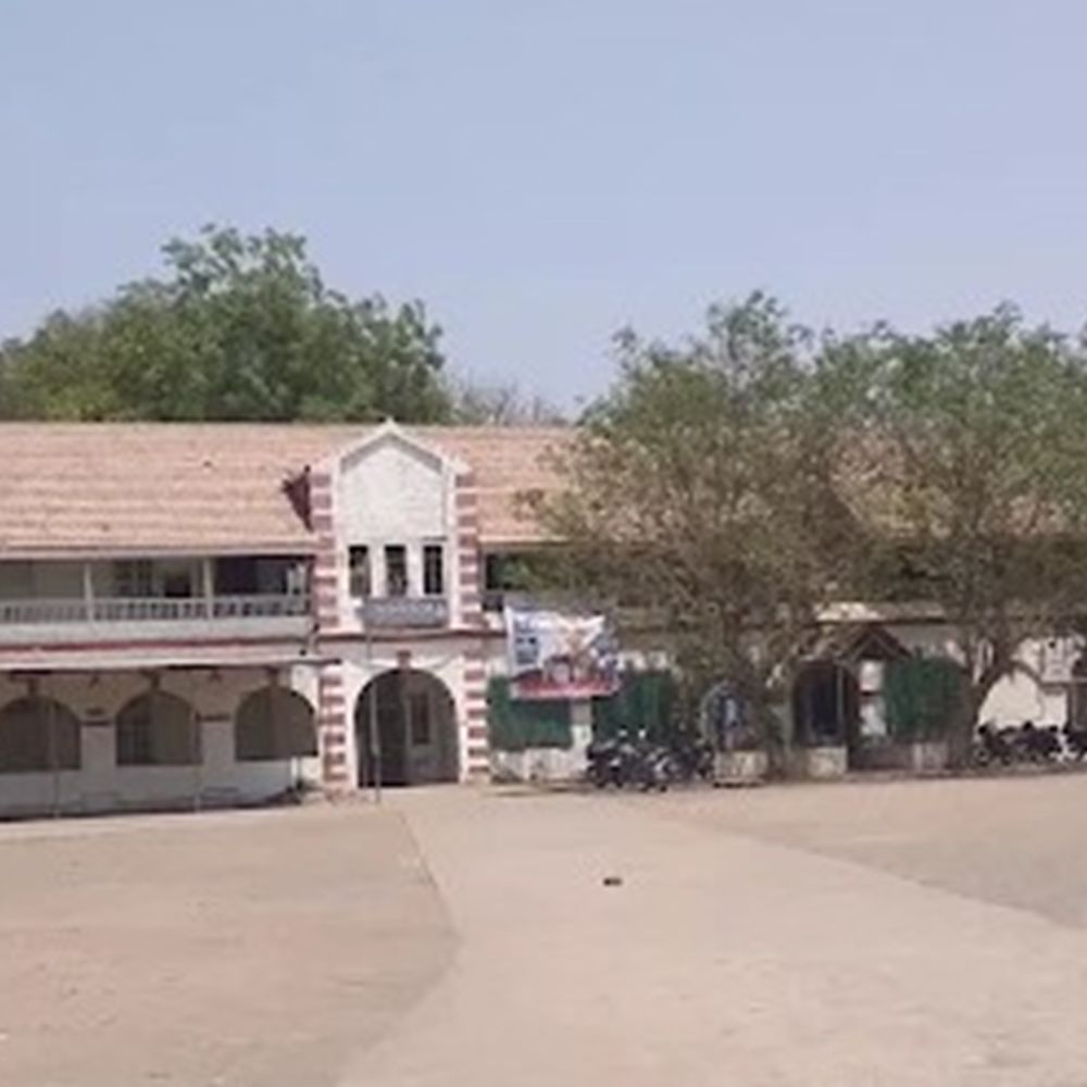 શાળાએ ન ગયેલ કે અભ્યાસ છોડનાર પરીક્ષા આપી શકશે‎:6 ઓક્ટોબર સુધી નજીકની શાળામાં રજિસ્ટ્રેશન કરાવી શકાશે, કન્યાઓ અને દિવ્યાંગ છાત્રો માટે પરીક્ષા ફી માફ‎