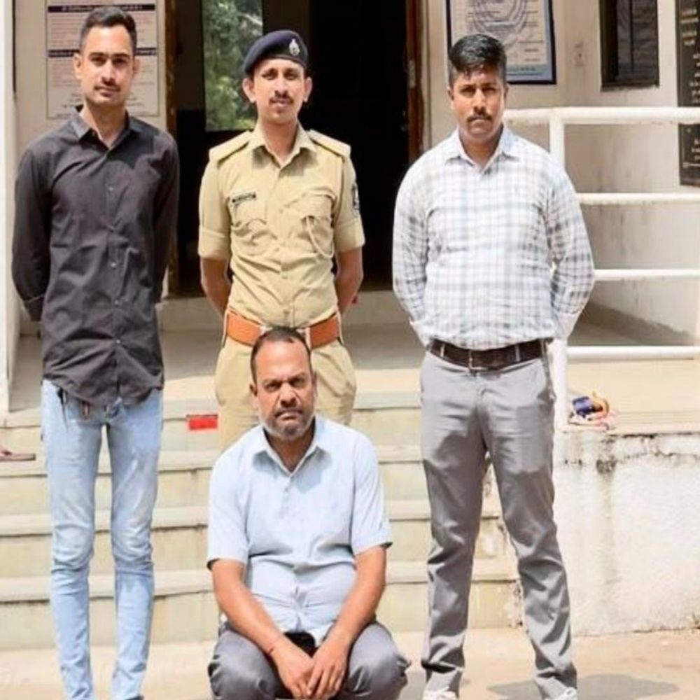 દોઢ વર્ષથી ફરાર પ્રોહિબિશન આરોપી પકડાયો:ભરૂચ ‘એ’ ડિવિઝન પોલીસે વડોદરાના માંજલપુરમાંથી ઝડપ્યો