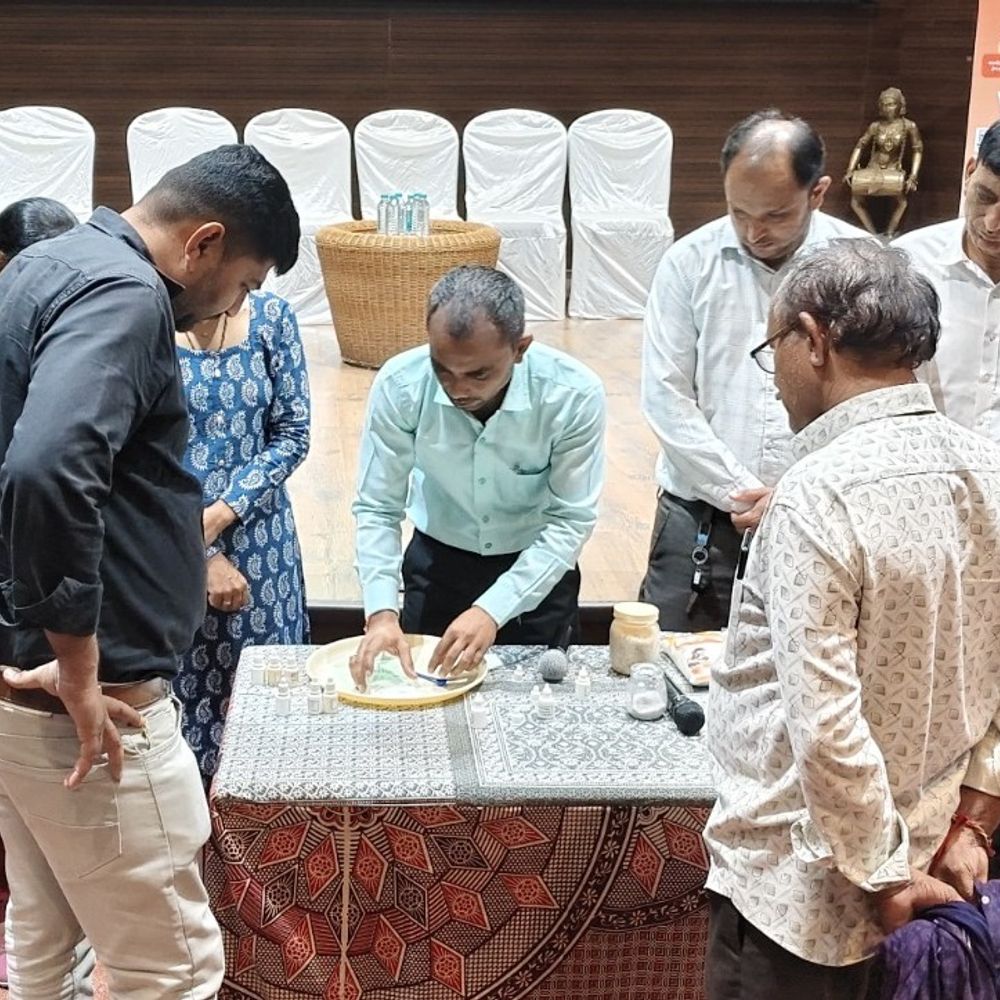ભુજોડીમાં અધિકારીઓને ડબલ ફોર્ટિફાઇડ મીઠાના ઉપયોગની તાલીમ અપાઈ:પોષણ માહ અંતર્ગત ન્યુટ્રિશન ઇન્ટરનેશનલ અને પુરવઠા વિભાગે જાગૃતિ માટે કાર્યક્રમ યોજ્યો