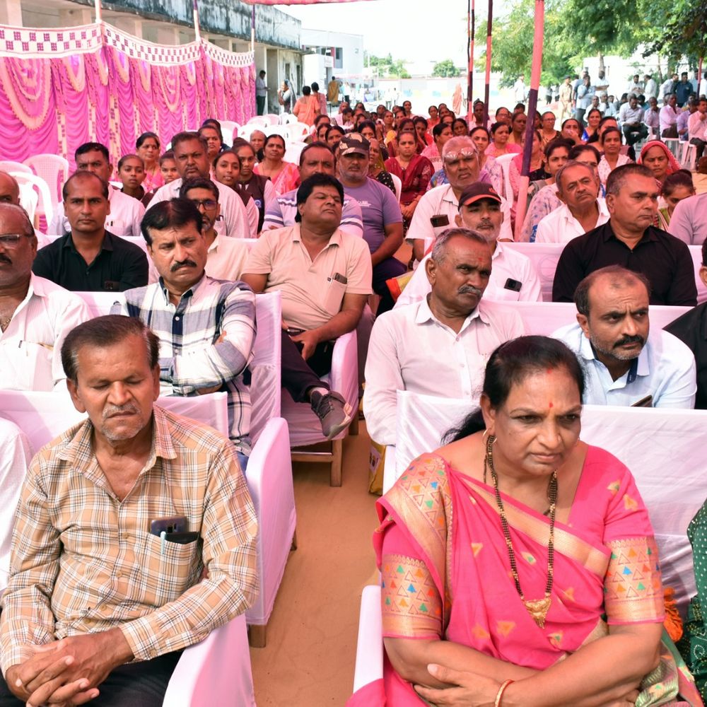 રાજ્યમંત્રી અને ધારાસભ્યની ઉપસ્થિતિમાં કુંકાવાવ-વડીયામાં સેવાસેતુ કાર્યક્રમ: નાગરિકોને ઘરઆંગણે સરકારી યોજનાઓનો લાભ.