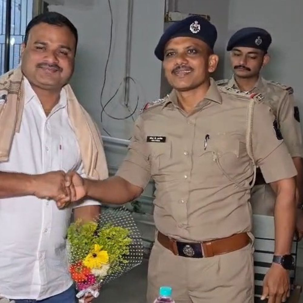ભરૂચ એ ડિવિઝન પોલીસ મથકમાં PIનો વિદાય-સ્વાગત સમારંભ યોજાયો:આર.એમ. વસાવાની અંકલેશ્વર GIDC પોલીસ સ્ટેશનમાં બદલી, કે.ડી. માંગરોલિયાએ નવા PI તરીકે ચાર્જ સંભાળ્યો