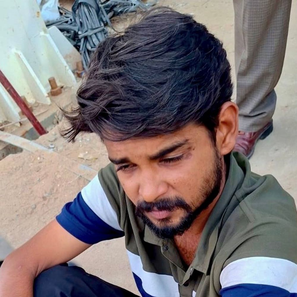 ભુજ રેલવે સ્ટેશન પર યુવકની હત્યા, આરોપીની ધરપકડ:પૂછપરછ બાબતે થયેલા ઝઘડામાં આરોપીએ યુવક પર લોખંડના સળિયાથી હુમલો કર્યો