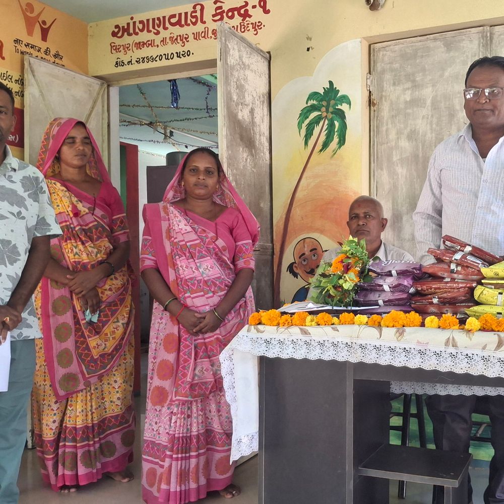 કદવાલના વીરપુર આંગણવાડી કેન્દ્ર પર આંગણ ઉત્સવ:ભાજપ મહામંત્રી રમણભાઈ બારીયાએ પોષણ આહાર અને પ્રમાણપત્રનું વિતરણ કર્યું, સરકારના અભિગમને બિરદાવ્યો