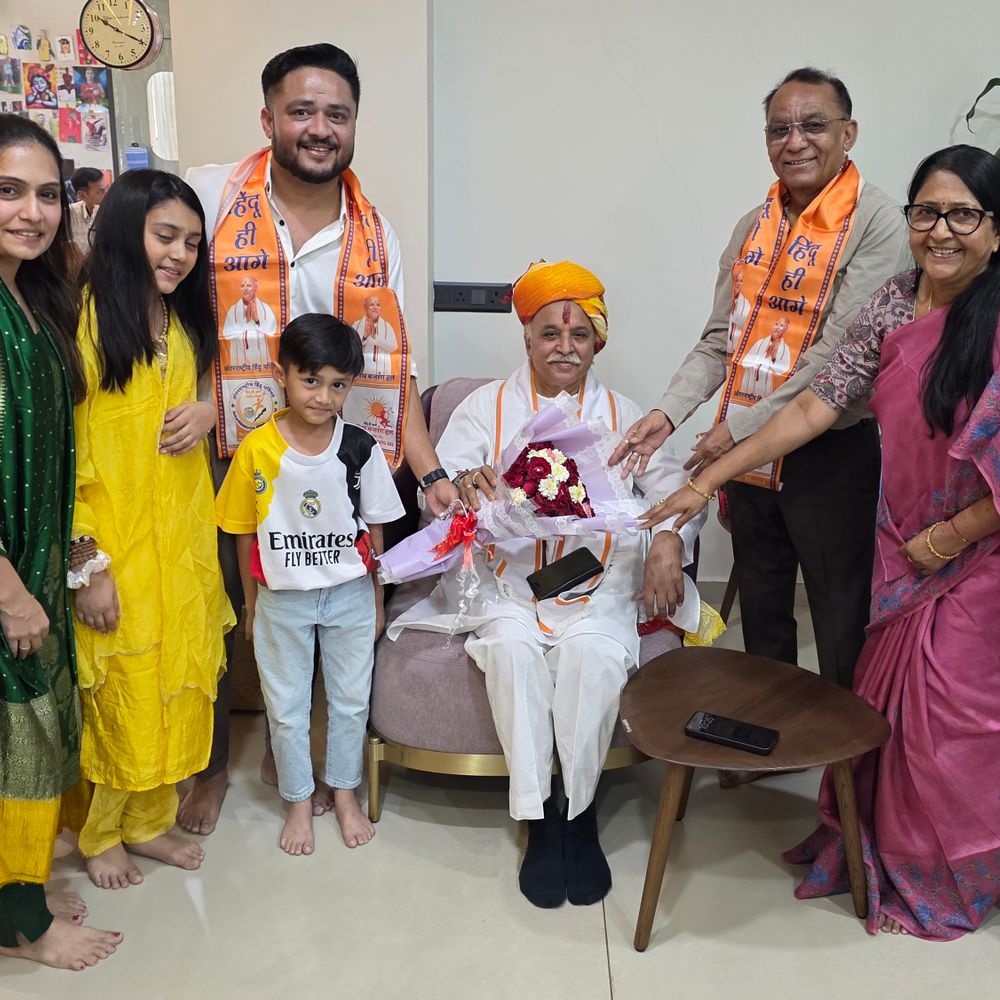 પાટણમાં રાષ્ટ્રીય બજરંગ દળ અને મહિલા પરિષદની બેઠક:પ્રવીણ તોગડિયાએ કાર્યકરોને સંબોધ્યા; હનુમાન ચાલીસા કેન્દ્રો, હેલ્પલાઈન અને શસ્ત્ર-કન્યા પૂજન પર ચર્ચા