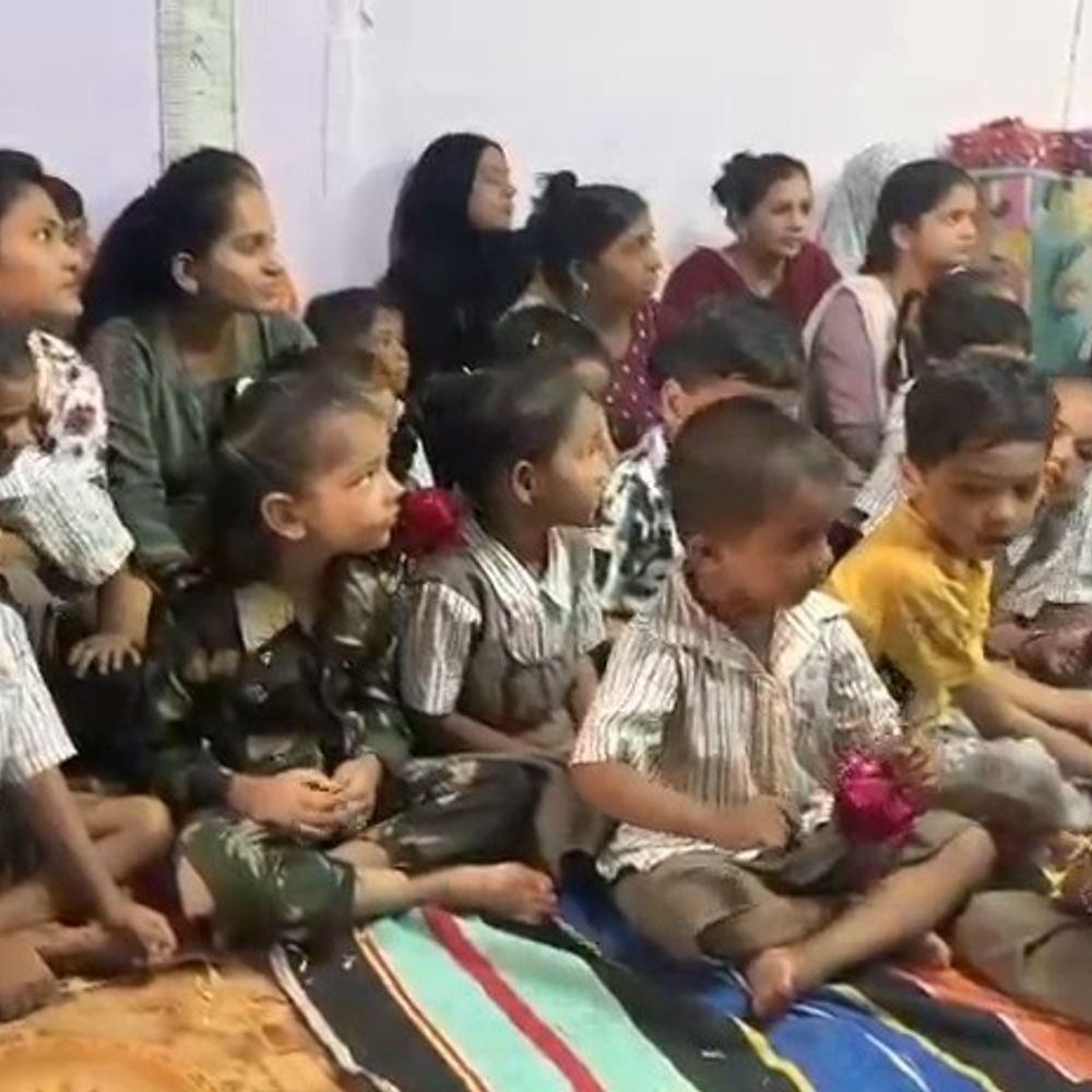 ભરૂચના 10/3 પશ્ચિમ સેઝમાં ‘આંગણ ઉત્સવ’ ઉજવાયો:બાળકોના સર્વાંગી વિકાસ માટે શૈક્ષણિક, મનોરંજક પ્રવૃત્તિઓ અને રમતોનું આયોજન