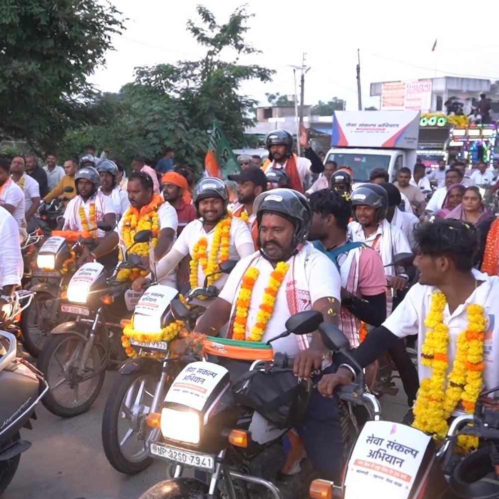 કાશીથી વડનગરની 'સેવા સંકલ્પ યાત્રા' મહીસાગર પહોંચી:ગોઠીબથી સંતરામપુર અને ગોધર સુધી ભવ્ય સ્વાગત, યુવાનોમાં સેવા ભાવના જગાવવાનો સંદેશ