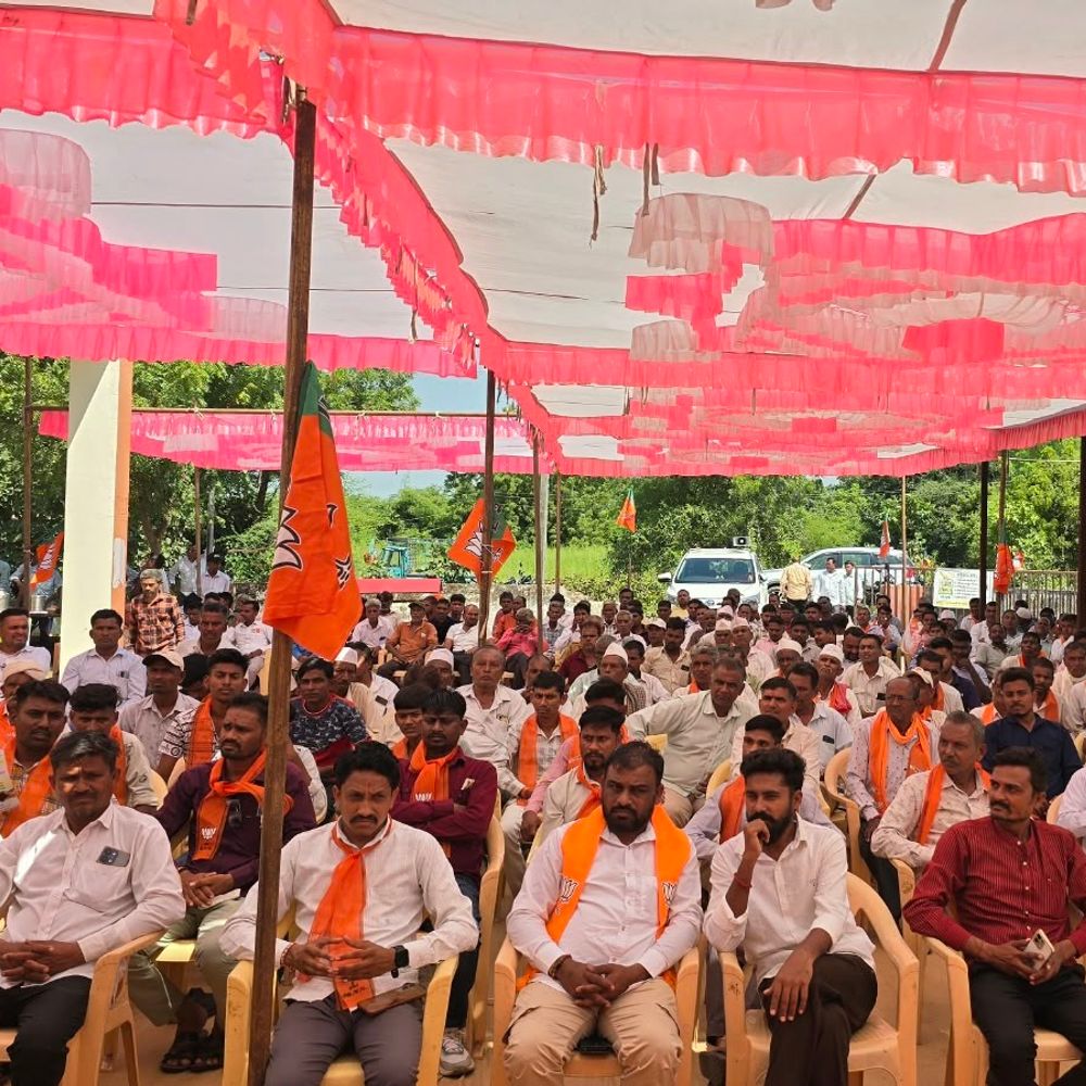 ગુંદી ગામે કિસાન મોરચાએ ખેડૂતો સાથે સીધો સંવાદ કર્યો:ખેતી, સિંચાઈ, વીજળી અને પાકના વળતર સહિતના મુદ્દે ચર્ચા થઈ