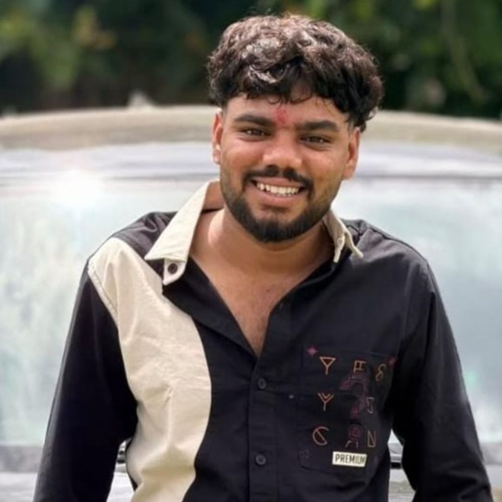 નેજા યાત્રા સમયે વીજ કંરટથી યુવકનું સારવાર સમયે મોત:અન્ય એક યુવક સારવાર હેઠળ, ગોત્રીના હરિનગર વિસ્તારમાં બની હતી ઘટના