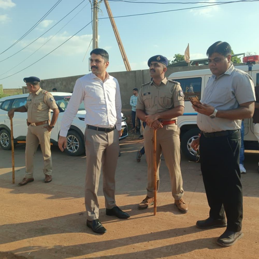 સુરેન્દ્રનગરના 7 ગામોમાં PGVCLની 104 ટીમોએ ચેકિંગ હાથ ધર્યું:પોલીસને સાથે રાખી 1080 વીજ કનેક્શન ચેક કર્યા, 1.54 કરોડનો દંડ ફટકાર્યો