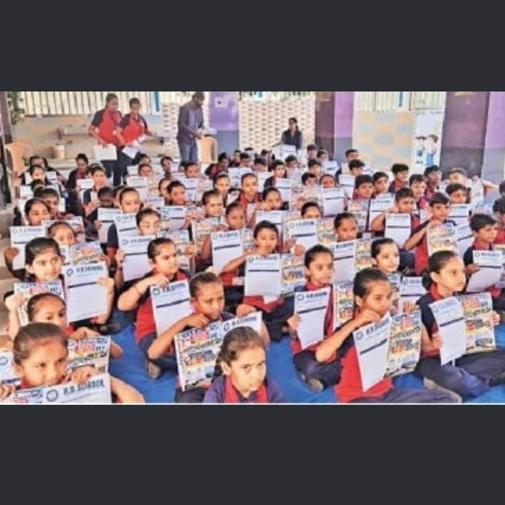 રાજકોટની શાળાનો અનોખો પ્રયોગ: વાંચન માટે વિદ્યાર્થીઓને રોકડ પુરસ્કાર, મહિને 67 હજાર સુધી ચૂકવણી