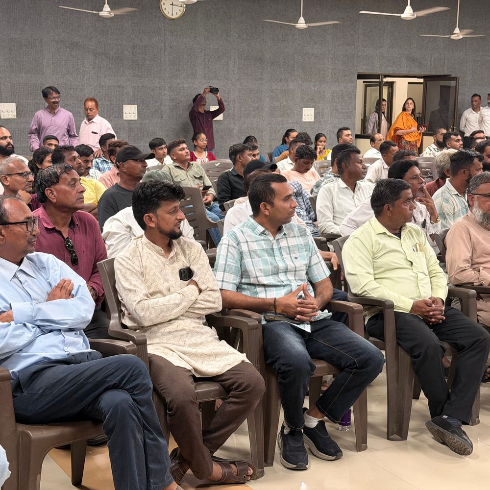 ગોધરામાં નવરાત્રી માટે CPR તાલીમ અને મેડિકલ ટીમ રાખવા સૂચના:SP ડૉ. હરેશ દુધાતે ગરબા આયોજકો સાથે બેઠક કરી