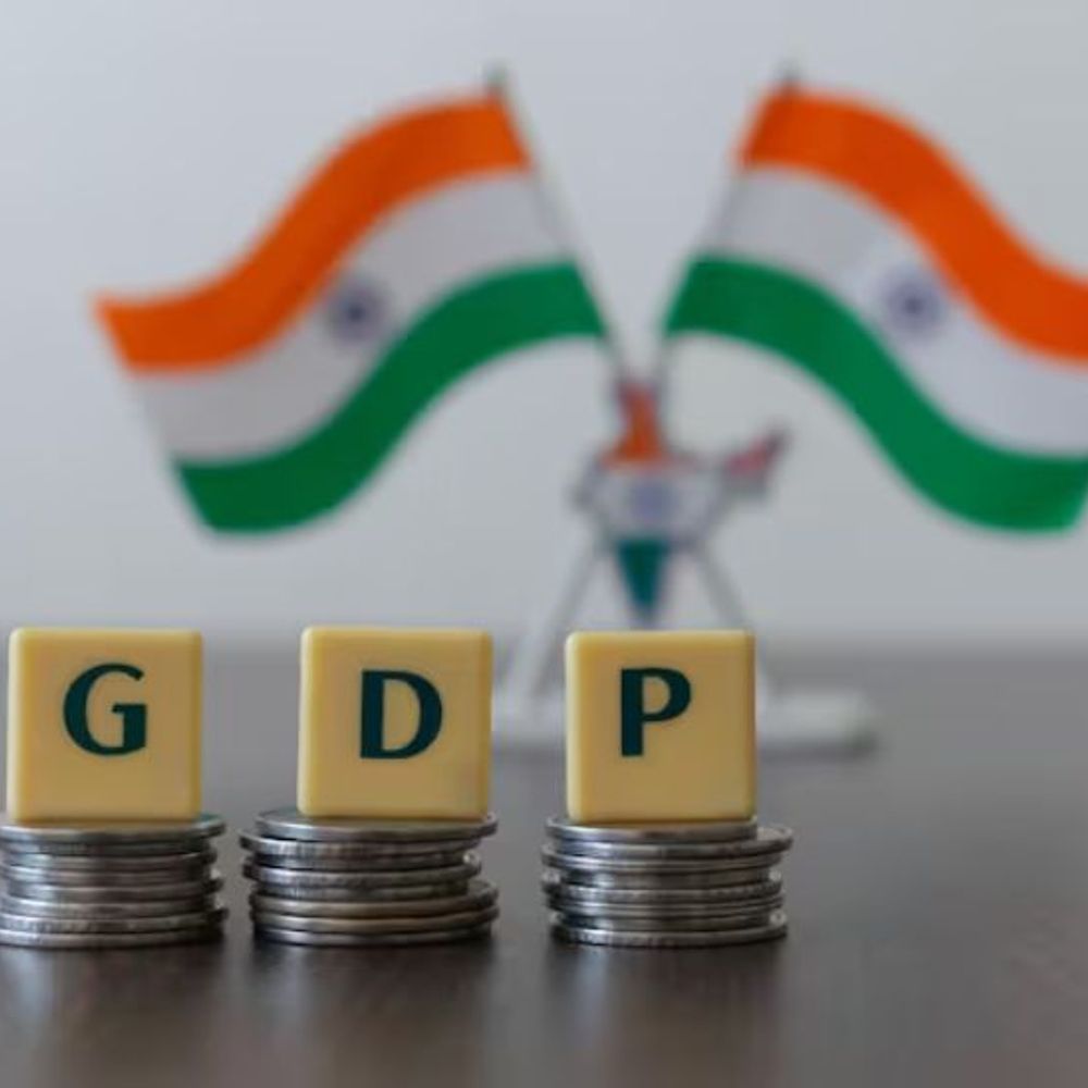 વર્લ્ડ બેન્કે ભારતના GDP ગ્રોથનો અંદાજ વધાર્યો:FY27 માટે 6.6%થી વધારીને 7.1% કરવામાં આવ્યો, પ્રથમ ત્રિમાસિકના મજબૂત આંકડાઓનો લાભ મળ્યો