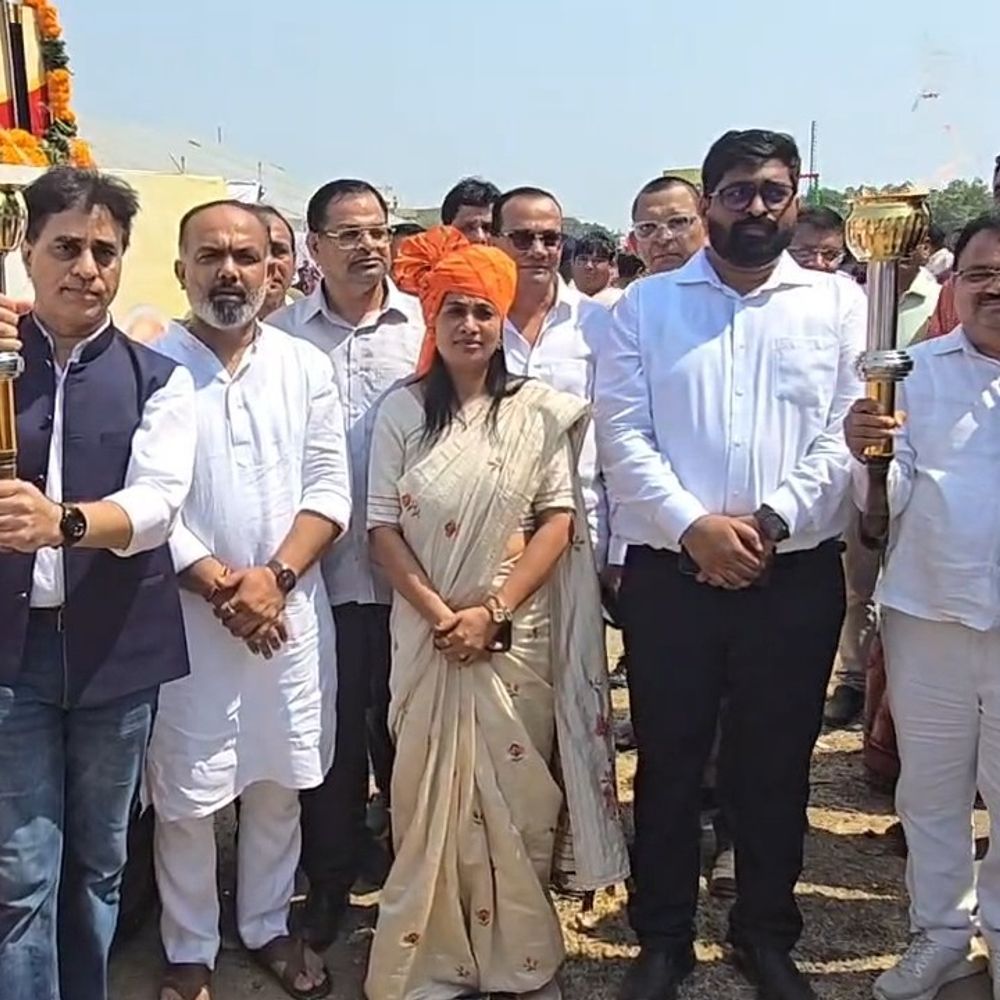 ભરૂચમાં ‘સેવા જ્યોતિ યાત્રા’ યોજાઈ:‘2047 સુધીમાં ભારતને વિકસિત અને સંસ્કારી રાષ્ટ્ર બનાવવાનો સંકલ્પ': પ્રભારી મંત્રી