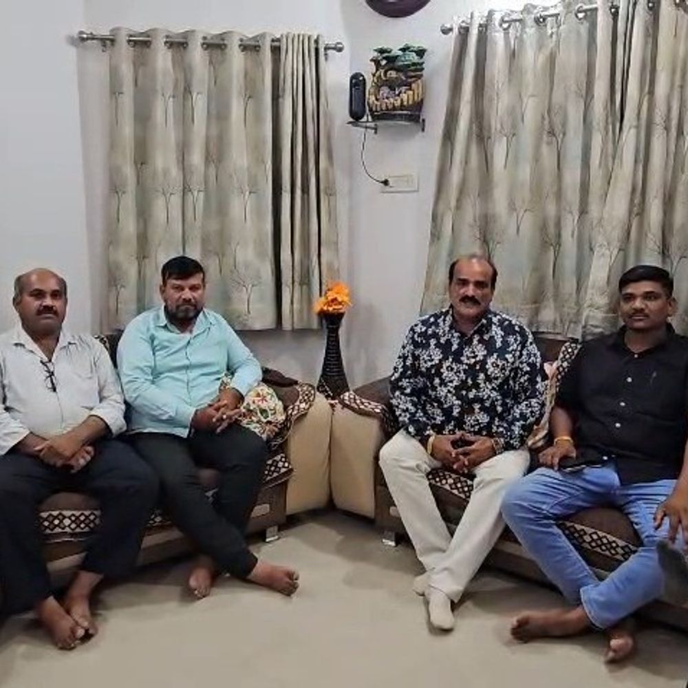 બોટાદમાં કોળી સમાજે 'સામાજિક જીવન સહાય યોજના' શરૂ કરી:પરિવારના મોભીના અવસાન પર સભ્યો દ્વારા 5 લાખ રૂપિયાની આર્થિક મદદ કરાશે, યુવાનોની અનોખી પહેલ