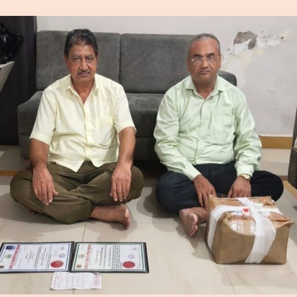 ઉનાના ગરળમાં ડિગ્રી વગરના 2 બોગસ ડોક્ટર ઝડપાયા:લોકોના આરોગ્ય સાથે ચેડા કરતા હતા, પોલીસે કાર્યવાહી કરી