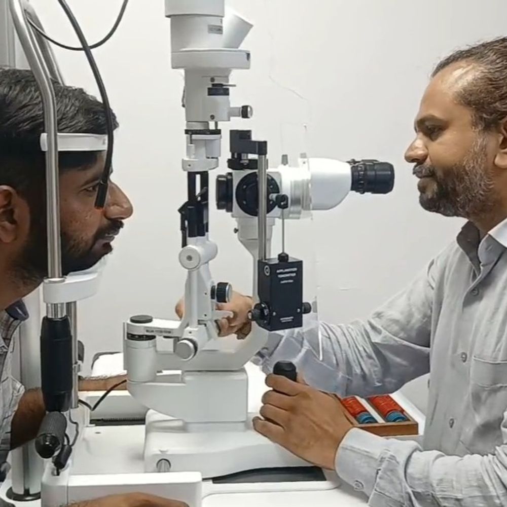 સિવિલ હોસ્પિટલમાં વિશ્વ દ્રષ્ટિ દિવસે નિઃશુલ્ક નેત્ર સારવાર.:વિશ્વ દ્રષ્ટિ દિવસે જૂનાગઢ સિવિલ હોસ્પિટલમાં આંખના રોગોની વિનામૂલ્યે સારવાર, બાળકોને મોબાઈલથી દૂર રાખવા વાલીઓને ખાસ અપીલ...