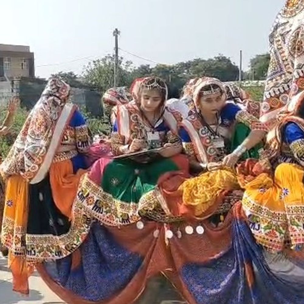 ભક્ત કવિ નરસિંહ મહેતા યુનિવર્સિટીનો 8 મો યુવક મહોત્સવ:યુવાનાઓ માટે અવસ્થા ઉત્સાહ અને સપનાઓનો સમુદ્ર છે: 'કલા ઉત્સવ 2026'નો પ્રારંભ, રૂ. 7600 લાખના વિકાસકામોનું ભૂમિપૂજન સંપન્ન.