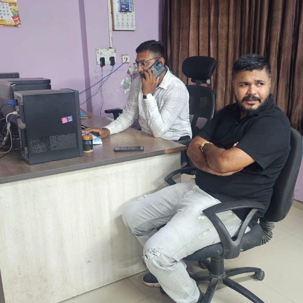 મોરબી યૂથ કોંગ્રેસ પ્રમુખની દિલ્હી જતાં અટકાયત:મુખ્ય ચૂંટણી અધિકારીના રાજીનામાની માગ સાથેના કોંગ્રેસના પ્રદર્શનમાં જતા હતા