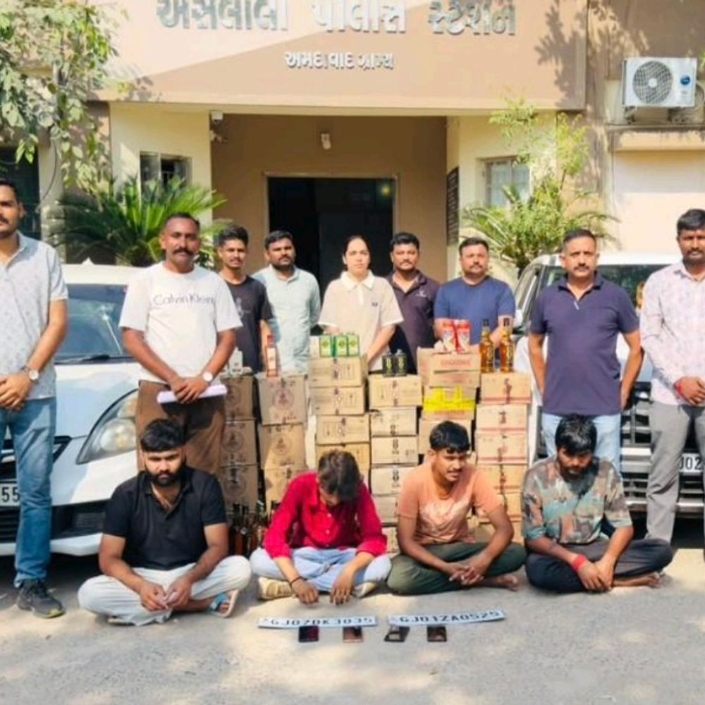 અસલાલીમાં વિદેશી દારૂના કટિંગ પર પોલીસનો દરોડો:₹18.29 લાખનો મુદ્દામાલ અને 1,552 બોટલ દારૂ-બીયર સાથે 4 ઝડપાયા