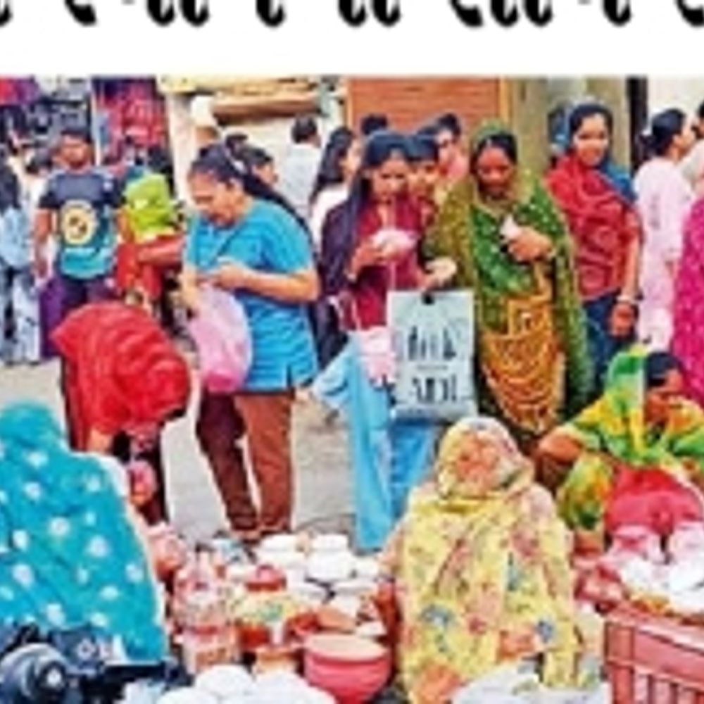 નવરાત્રીનો પ્રારંભ: ભુજમાં ગરબાની ખરીદી શરૂ