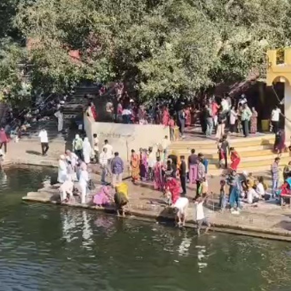 જૂનાગઢના દામોદર તીર્થ ખાતે સર્વપિતૃ શનિ અમાસનો દુર્લભ સંયોગ