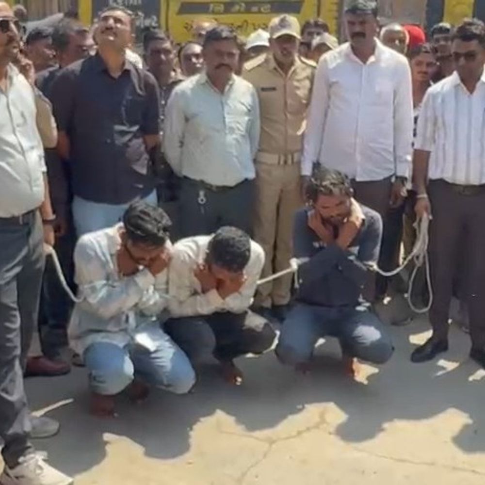 ગઢડામાં હુમલાના આરોપીઓનું રિકન્સ્ટ્રક્શન:જીનનાકા વિસ્તારમાં પાટીદાર યુવક પર જીવલેણ હુમલો કર્યો હતો; 3 આરોપીઓને ઝડપી હથિયાર જપ્ત કર્યા