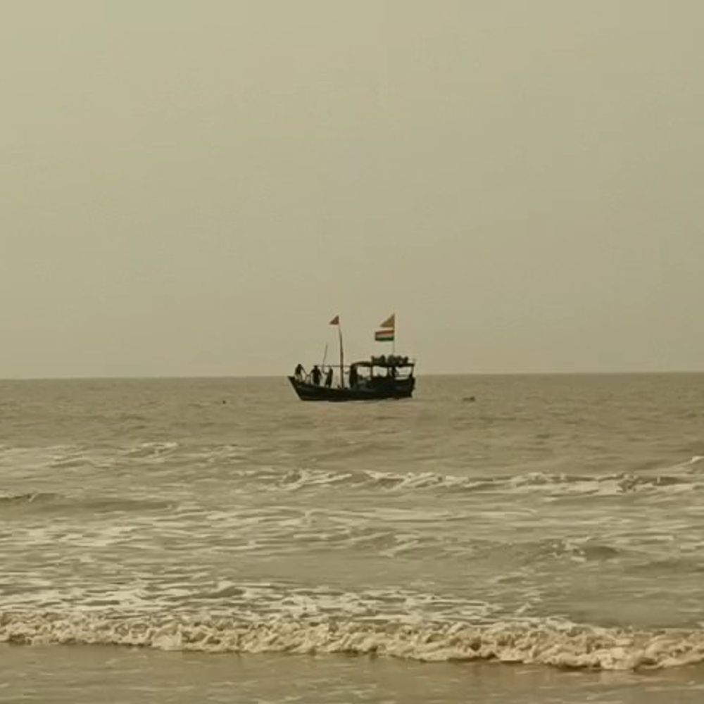 ઉમરગામના કાંમળવાડ પાસે દરિયામાં 6 બાળકો ડૂબ્યાં:5 બાળકોનો બચાવ થયો, એકનું ડૂબી જવાથી મોત