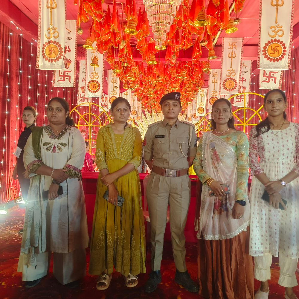 સુરેન્દ્રનગર પોલીસની શી-ટીમ ચણિયાચોળીમાં કરશે પેટ્રોલિંગ:રોમિયોગીરી કરનારા સામે કડક કાર્યવાહી, સીસીટીવી અને બોડી-વોર્ન કેમેરાથી લેવાશે મદદ