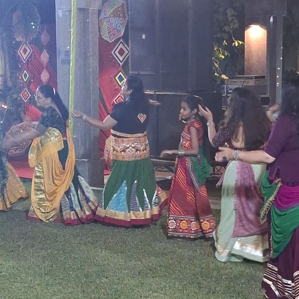મારી સોસાયટી મારી નવરાત્રિ:ઓર્ચીડ એક્ઝોટીકામાં નવરાત્રિના બીજા દિવસની ઉજવણી, બાળકો અને મહિલાઓ ગરબે ઘુમી