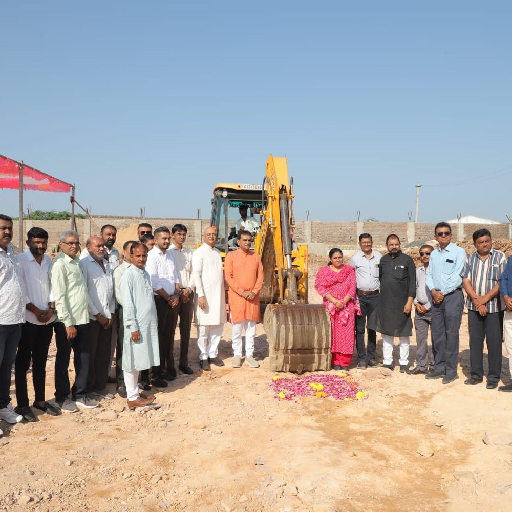 ધ્રાંગધ્રામાં માર્ગ-મકાન વિભાગની નવી કચેરીનું ખાતમુહૂર્ત:ધારાસભ્યના હસ્તે ખાતમુહૂર્ત, હળવદ હાઇવે પર 1.47 કરોડના ખર્ચે બનશે
