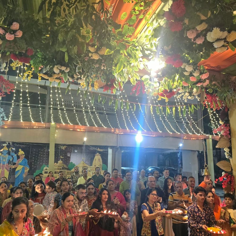 મારી સોસાયટી મારી નવરાત્રિ:72 પરિવારે નારણપુરામાં નવરાત્રી મહોત્સવ કર્યો; ધાર્મિક આસ્થા, ગુજરાતી સંસ્કૃતિ અને સામાજિક એકતાનો સંગમ જોવા મળ્યો