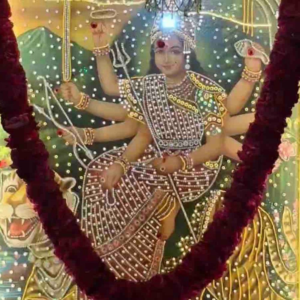 મારી સોસાયટી મારી નવરાત્રિ:નરોડાના સ્વાગત એપાર્ટમેન્ટમાં નવરાત્રિના પ્રથમ દિવસે માતાજીની ભક્તિભાવપૂર્વક આરાધના કરાઈ, ભક્તોમાં ઉત્સાહ જોવા મળ્યો