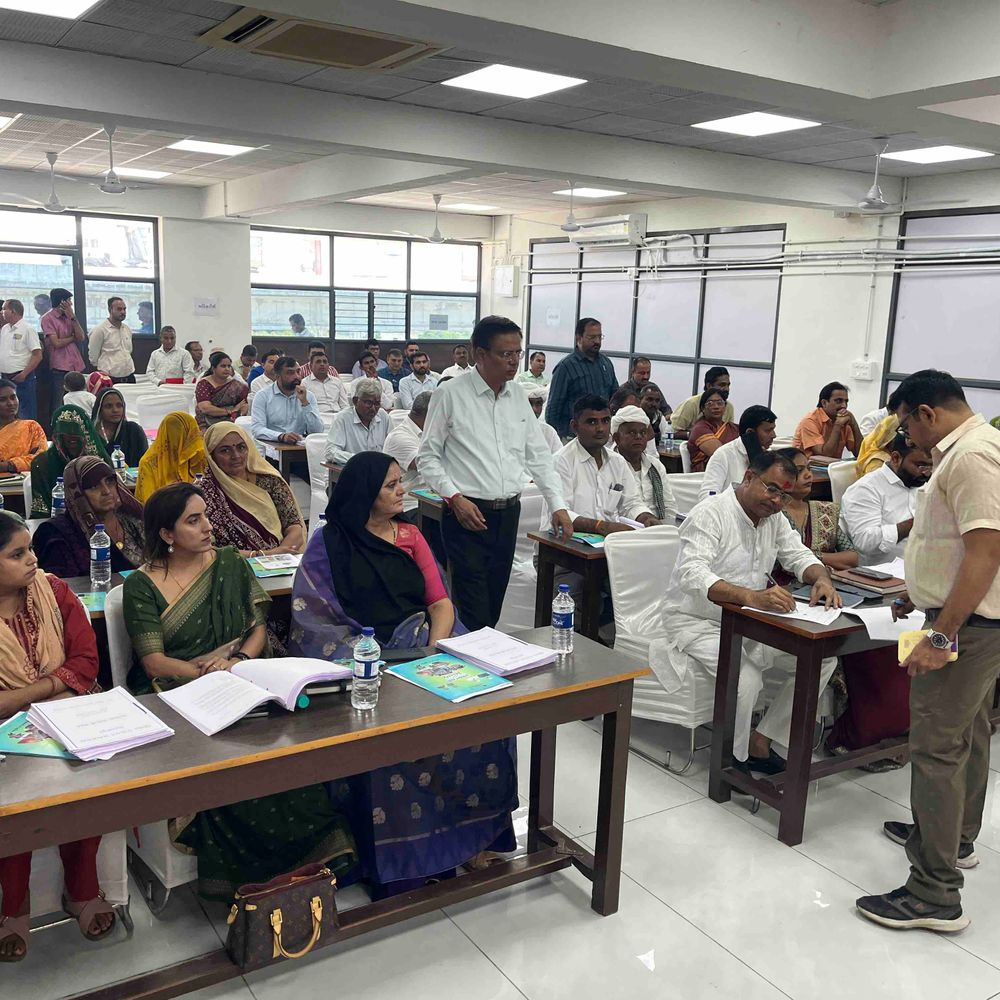બનાસકાંઠા જિલ્લામાં 51 નવી લાઇબ્રેરી બનાવાશે:સ્પર્ધાત્મક પરીક્ષાના વિદ્યાર્થીઓને લાભ મળશે, જિલ્લા પંચાયતની સભામાં સર્વસંમતિથી નિર્ણય લેવાયો