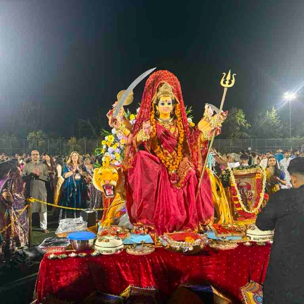 ન્યૂજર્સીમાં મા અંબાના ગરબે ઘુમ્યા ભારતીય:મોરબીના બિઝનેસમેનના નેતૃત્વમાં અમેરિકાની ધરતી પર નવલા નોરતાનો ધબકાર