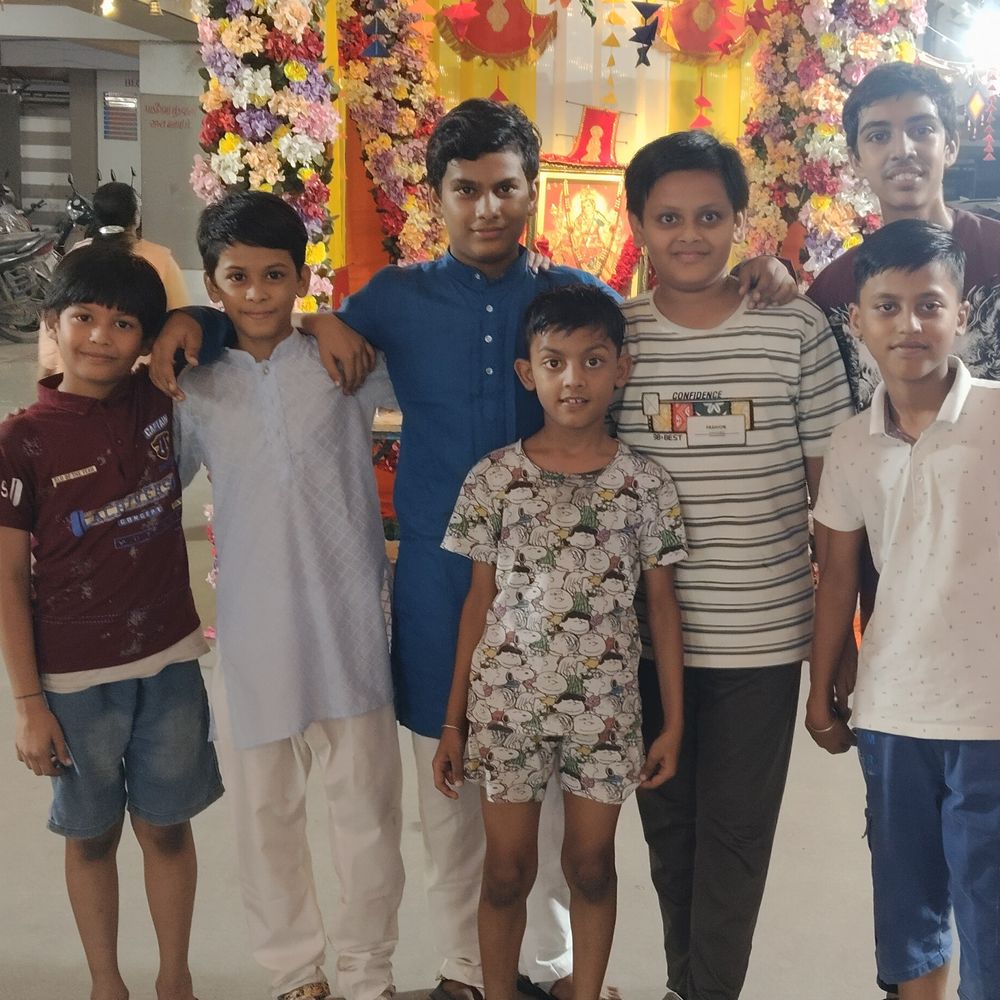 મારી સોસાયટી મારી નવરાત્રિ:અમદાવાદના નારોલ કર્ણાવતી એપાર્ટમેન્ટ 2 માં નવરાત્રિના બીજા દિવસે ગરબાની રમઝટ